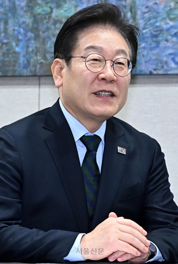 <b>이재명</b> “북미 대화 재개 지지…<b>트럼프</b>, <b>노벨평화상 추천</b> 고려”