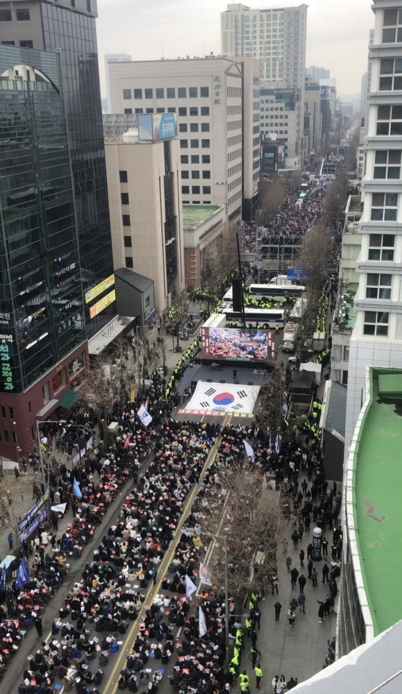 <b>尹 탄핵</b> 찬반 <b>집회</b>에 주말 <b>광주</b> 금남로 ‘두 쪽’