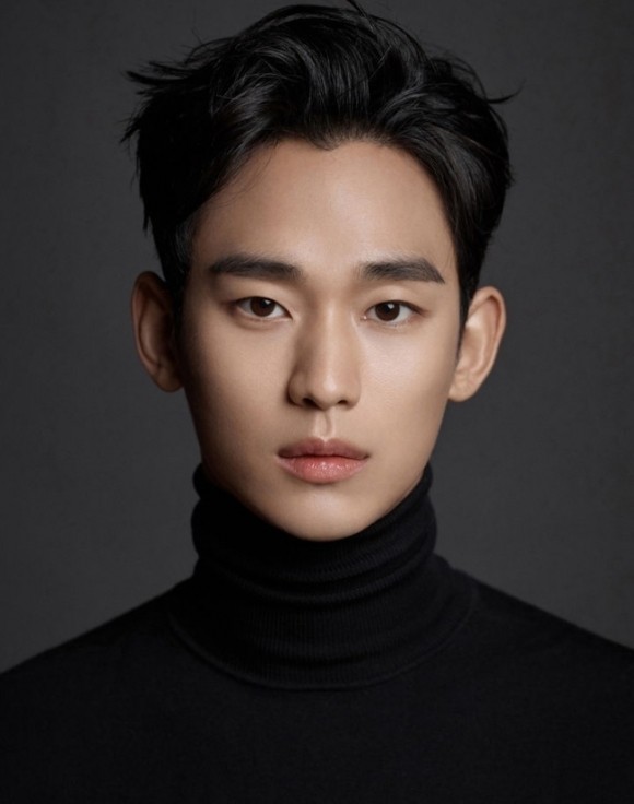 “‘가세연’에 강력 <b>법적대응</b>”…<b>김수현</b> 측, 故<b>김새론</b>과 교제설 반박