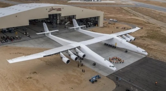 거대 항공기‘록’(Roc).Stratolaunch 제공