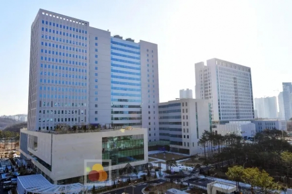 수원고법 청사