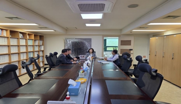 장기전세주거안정대책 강서지역위원회와의 간담회에 참석한 김경 위원장