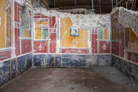 ‘헬레와 프릭소스’에서 발견된 벽화.Pompeii Archaeological Park
