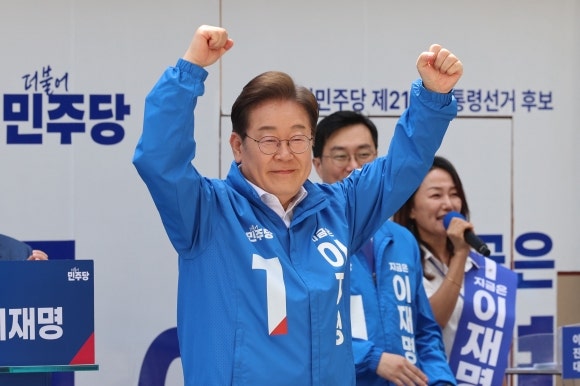 [단독] 국민의당 출신도 ‘반내란 텐트’ 입성…김성호 전 의원 <b>민주당</b>...