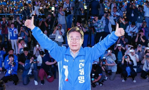 [속보] “<b>이재명</b>, 21대 <b>대통령</b> <b>당선</b> 확실”…3년 만의 정권교체