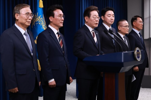 총리 김민석 ·국정원장 이종석 지명…<b>비서실장</b>에 <b>강훈식</b>