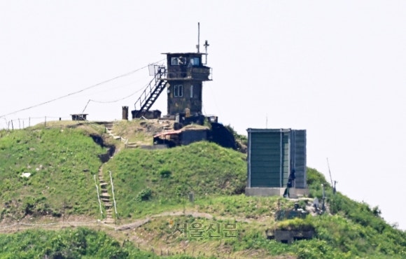 北 <b>대남</b><b>방송 중단</b>한 듯…합참 “오늘 <b>대남</b><b>방송</b> 없어”