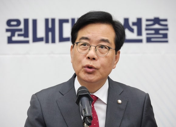 <b>국민의힘</b> 신임 <b>원내대표</b>에 TK 3선 <b>송언석</b>