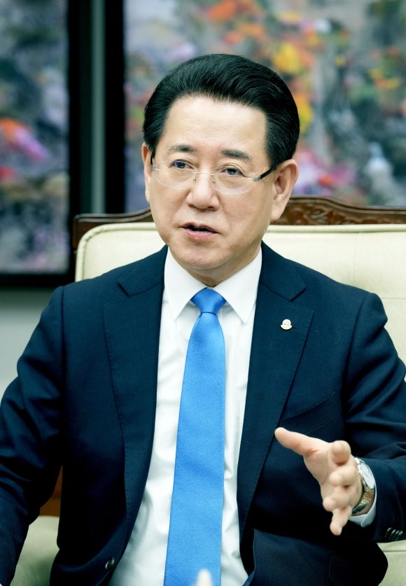 <b>김영록</b> <b>지사</b>, <b>지역 현안</b> 국정과제 반영 건의