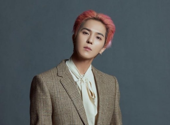 ‘병역법 위반’ <b>송민호</b>, <b>교통사고</b> 당했다…후유증 우려에 병원行