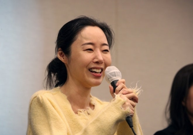<b>민희진</b>, ‘<b>배임 혐의 없음</b>’ 불송치… ‘25억’ 손배소 공방 남았다