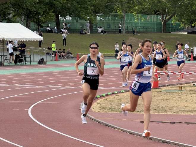 진격의 <b>한국</b> 육상…<b>이재웅</b>, 한 달 만에 <b>1500m 한국</b>기록 2초 줄이며 일본...