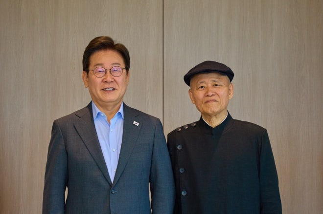 “李, 하늘이 내린 사람” <b>도올 김용옥</b>, “전태일이 대통령 된 것” [포...