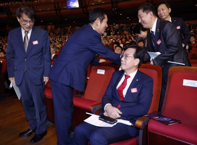 <b>송언석</b>, <b>정청래</b> 겨냥 “저도 사람과만 대화”…李대통령 초대 행사 <b>거부</b>