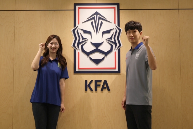 <b>축구협회</b> 팬 <b>커뮤니케이터</b> 선임…유튜버 박주성·장내리포터 송채림
