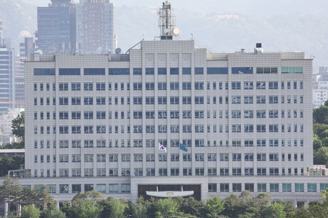 ‘<b>세월호 생존자</b>’ 주장 50대, 대통령실 면담 요청하며 <b>자해</b>
