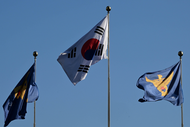 李 정부, <b>경찰 고위직</b> 2차 <b>인사</b>…치안정감 5명·치안감 9명 <b>승진</b>