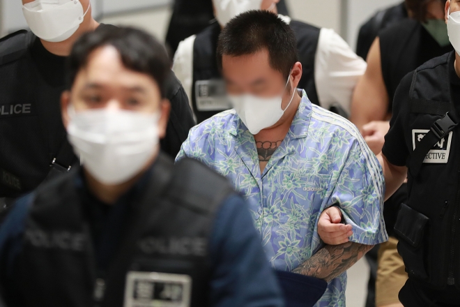 캄보디아 범죄자 64명 한국으로 돌아왔다!