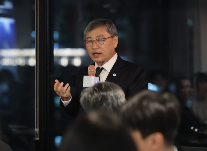 서울교육감 “수능 절대평가 필요…특목·<b>자사고</b>도 줄여가야”