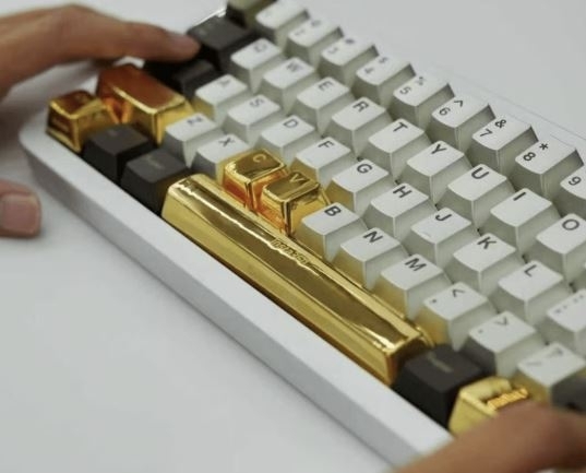 6500만원 순금 스페이스바 주는 중국 IT 회사 클라스 ㄷㄷ