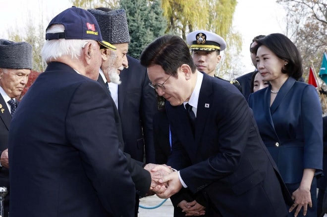 <b>참전용사</b> 손잡은 李… ‘형제의 나라’ 튀르키예와 협력 강화
