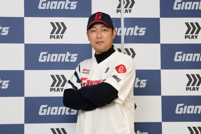 센트럴리그 우승팀 한신 1군 코치, <b>롯데</b>에서 <b>투수</b> 육성한다