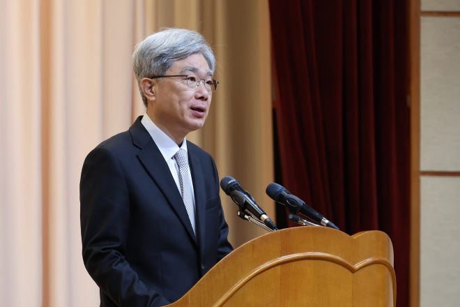 김상환 헌법재판소장이 2일 서울 종로구 헌법재판소에서 열린 시무식에서 신년사를 하고 있다.연합뉴스