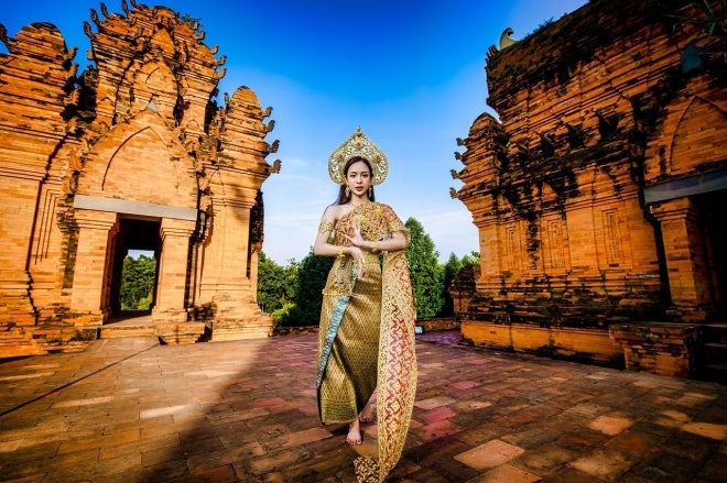 “무서워서 못 가” 배우 인신매매에 초토화된 ‘인기 관광국’…350만명 증발