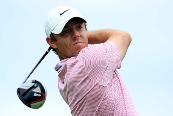 매킬로이, 새해 첫 대회 성적은 3위...우승은 엘비라