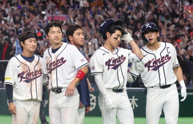 한국 야구, 승부치기 끝 대만에 패배…호주 이겨야 ‘경우의 수’