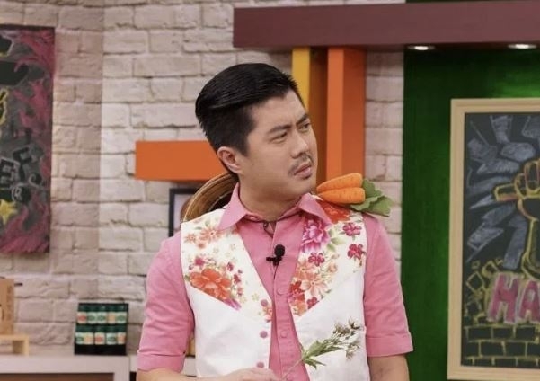인기 요리 프로그램‘식재요리왕’의 진행자로 이름을 알린 방송인 추진웨이(51).소셜미디어(SNS) 캡처