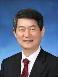 이현출 건국대 정치외교학과 교수