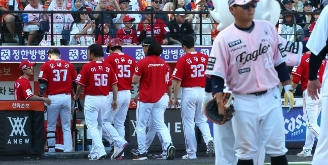 <b>12연패</b> 늪 <b>SSG</b>…창단 26년 만에 ‘불명예’ 신기록