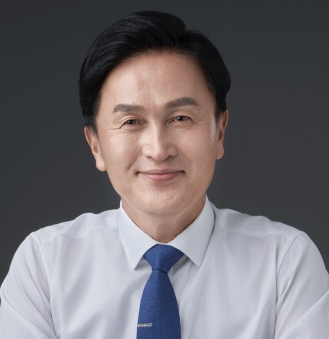 <b>류삼영 동작구청장</b> 당선 “낮은자세로 현장 지키는 구청장 될 것”
