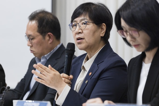 정은경, 담뱃값 인상 가능성 시사…“가격·비가격 정책 모두 중요”