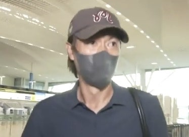 LA공항 ‘VIP 통로’로 빠져나간 홍명보…국회선 “도피 아니길”