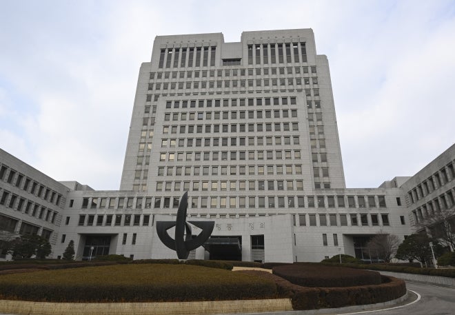 이혼할 때 남편이 아내에게 명의신탁했던 땅 돌려달라고 소송했다가 최종 패소했어