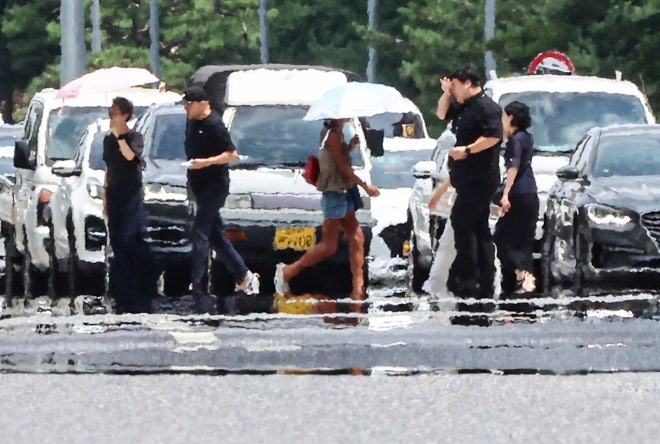 [속보] <b>폭염 위기경보</b> ‘심각’ <b>격상</b>…중대본 가동