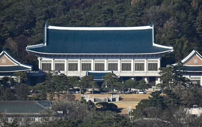 靑, ‘<b>보완수사권</b> 폐지’ 형소법 본회의 통과에 “국회 판단 존중”