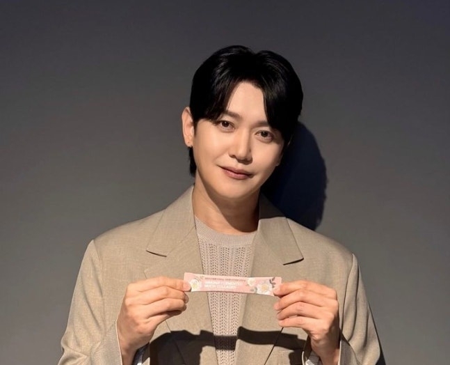 노을 강균성 “<b>소중한</b> 사람 만났다” 깜짝 결혼 발표