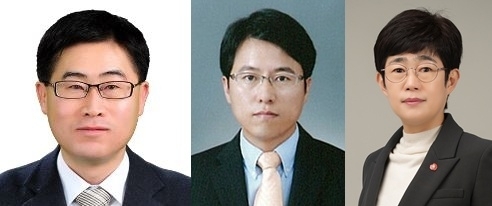 왼쪽부터 양제윤 기획조정실장, 조상범 안전건강실장, 김인영 의회사무처장. 제주도 제공