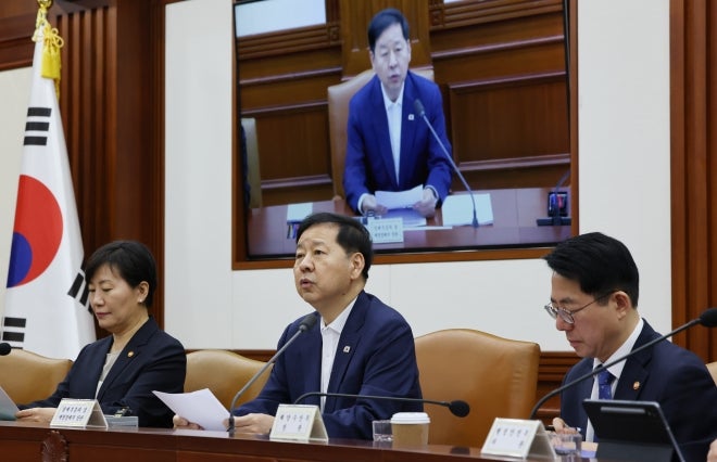 코로나 피해 <b>소상공인 채무조정</b>… 성실 상환 시 인센티브 확대