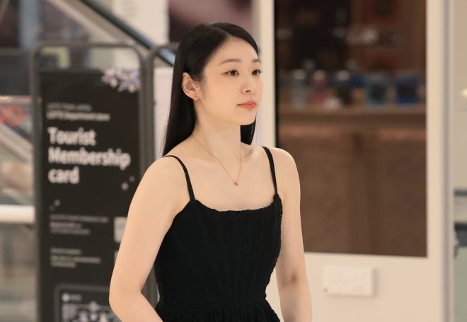 민소매 입었다가 때아닌 ‘<b>임신설</b>’…<b>김연아</b> 측 “사실 무근”[공식입장...