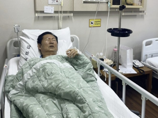 오한 발열 <b>입원</b>한 <b>정청래</b> “몸 고장난 것 같다…뭐든지 과하면 안좋다”