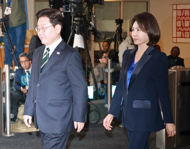 이 대통령 “농지투기 방지 위해 농지 <b>전수조사</b> 꼭 필요”