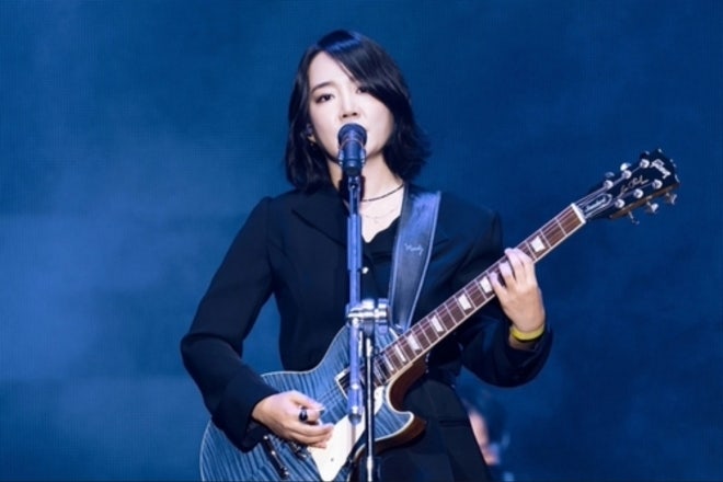 <b>윤하</b>, ‘14년 동행’ <b>소속사</b>에 9억원대 <b>소송</b>…“장기간 정산금 미지급”