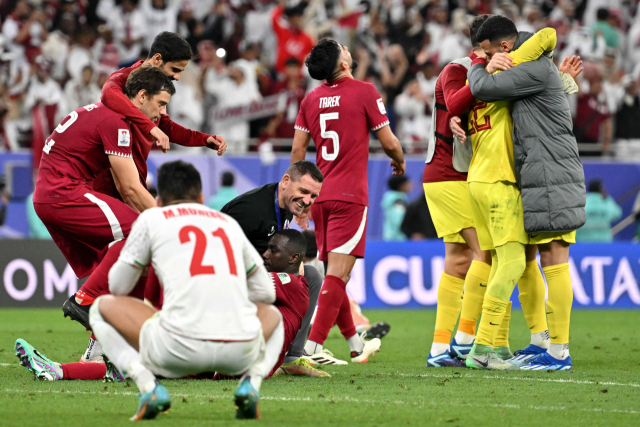 <b>카타르</b>, 이란 3-2 꺾고 <b>요르단</b>과 아시안컵 <b>결승</b>전
