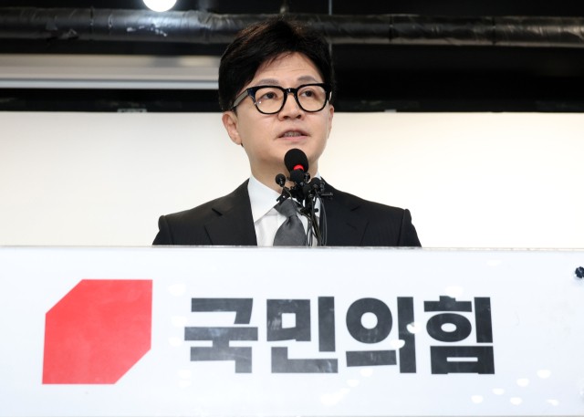 "당 대표 출마 뜻 굳힌 듯"…'보폭 확장' <b>한동훈</b> 행보 이목