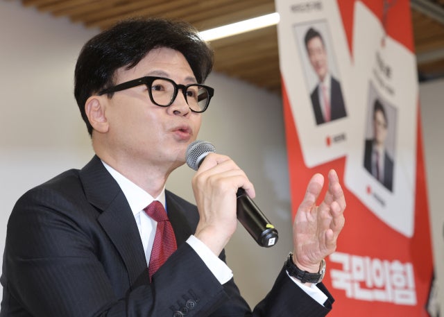 <b>한동훈</b> "<b>대통령</b>에 <b>반대</b>, 개인적인 것 아냐…우리 모두 사는 길"