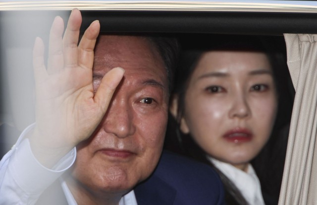 [속보] 尹, 파면 7일 만에 한남동 관저 퇴거…서초동 <b>사저</b> 복귀